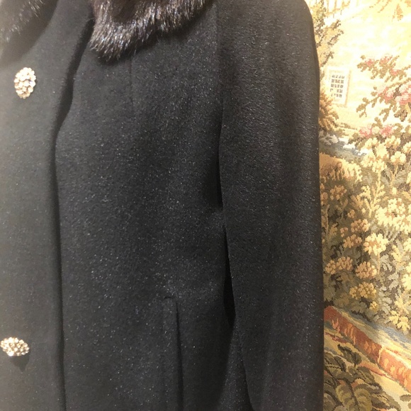 Vintage Wool & Fur Coat Beautiful Perfect - Picture 5 of 11